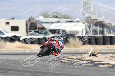 media/Nov-16-2025-Race Pace (Sun) [[8c5fa54630]]/Non Verified Riders (1st 20 Minutes)/4-Turn 16 (1116am)/